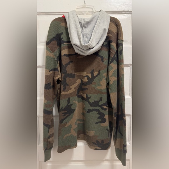 Supreme 2017 Camouflage
Waffle Ringer Hooded Sweatshirt
Men's Size L - Picture 5 of 7